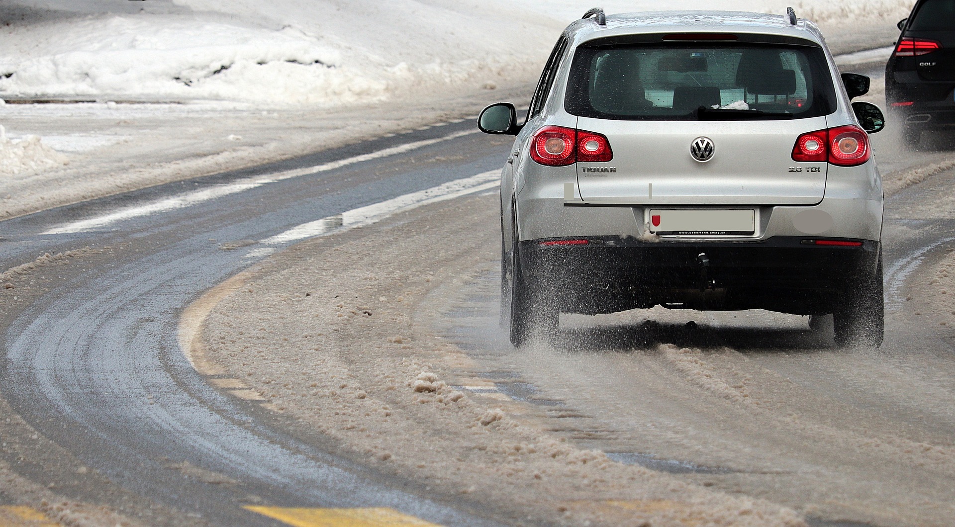 inverno freddo neve auto strada maltempo meteo pixabay
