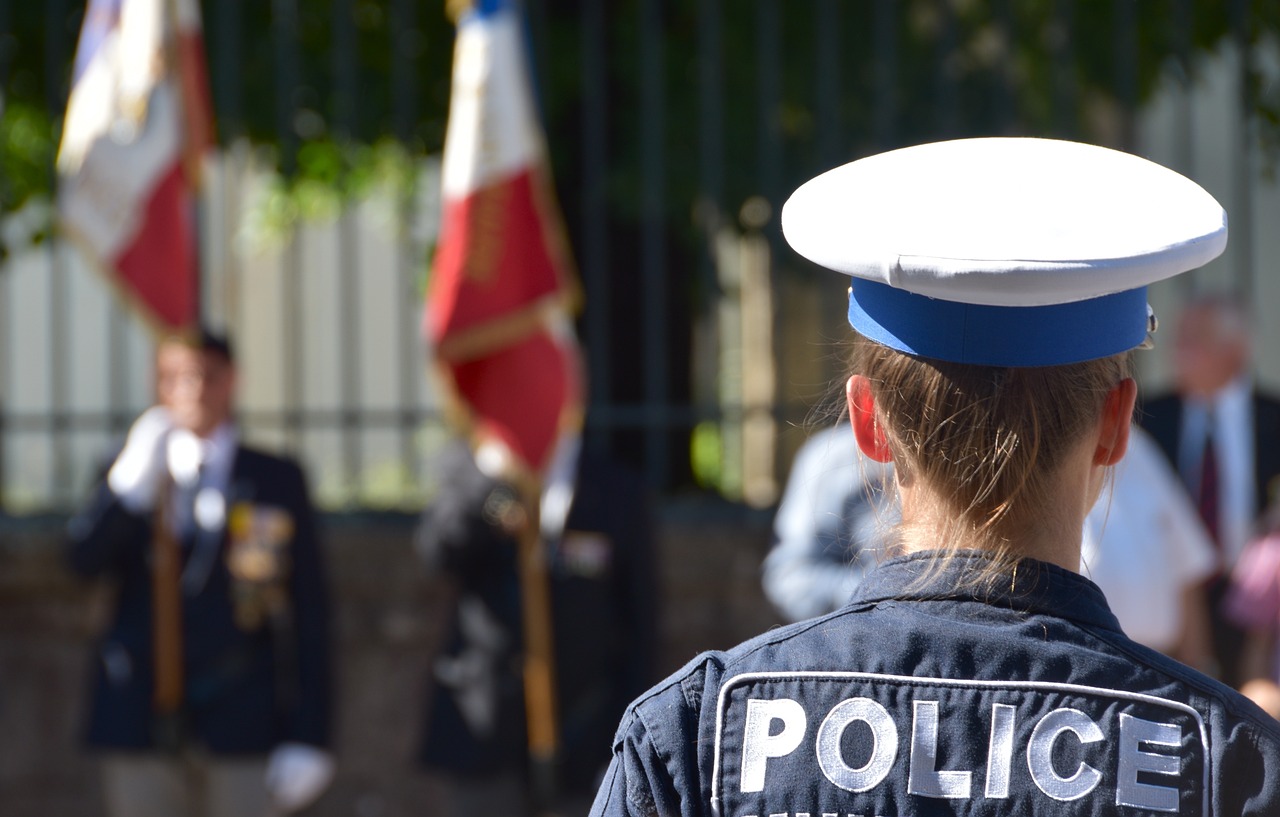 Polizia Francia pixabay