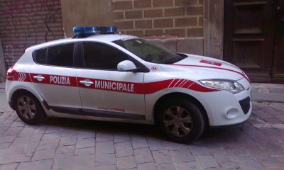 Polizia municipale locale vigili urbani Firenze wikimedia commons