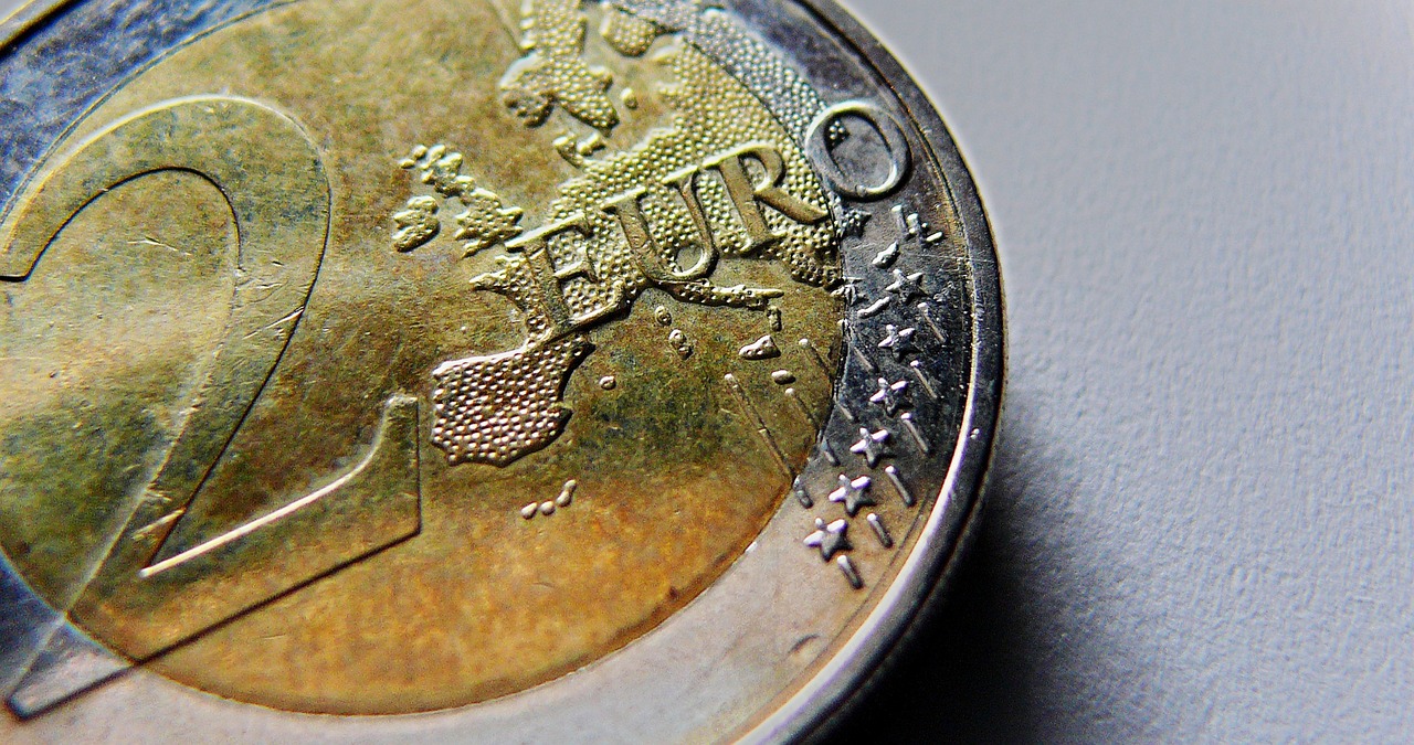 Euro moneta Europa fondo Monetario fmi Bce banca soldi denaro pixabay