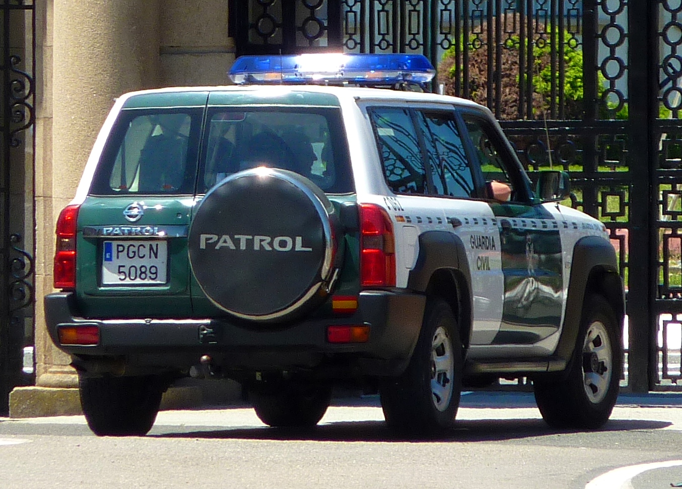 Polizia Spagna guardia civil wikimedia commons