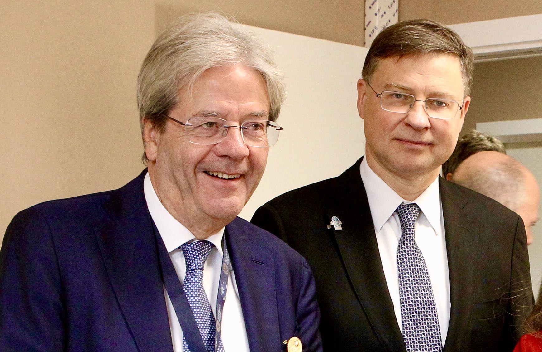 Gentiloni Dombrovskis wikimedia commons