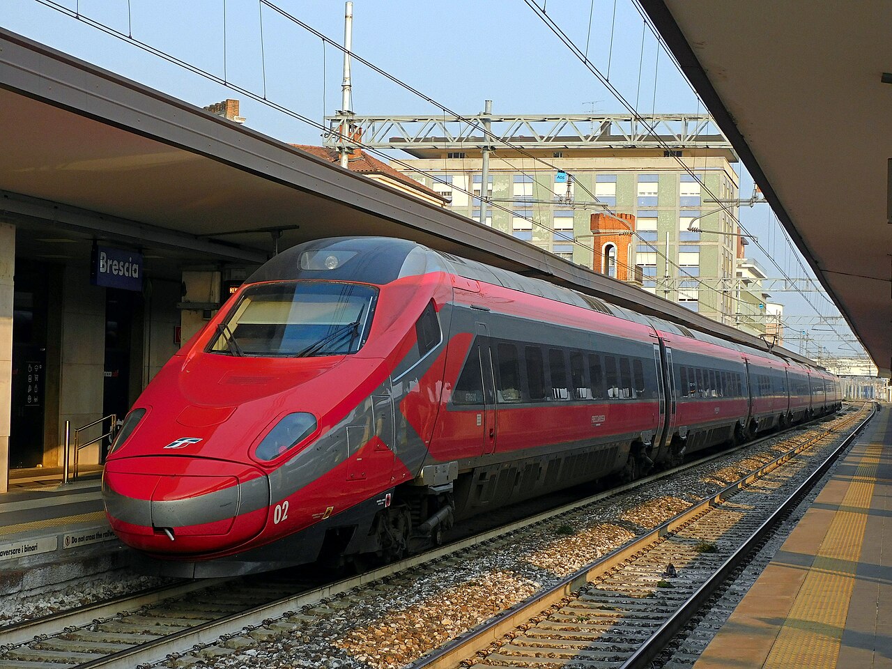 Trenitalia Ferrovie treno Frecciarossa stazione Brescia wikimedia commons