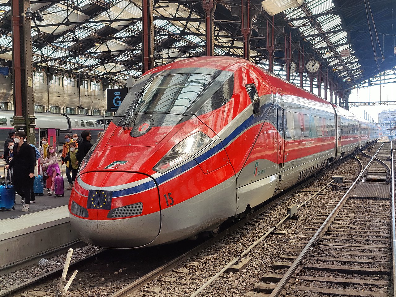 Trenitalia Ferrovie treno Frecciarossa stazione Milano wikimedia commons