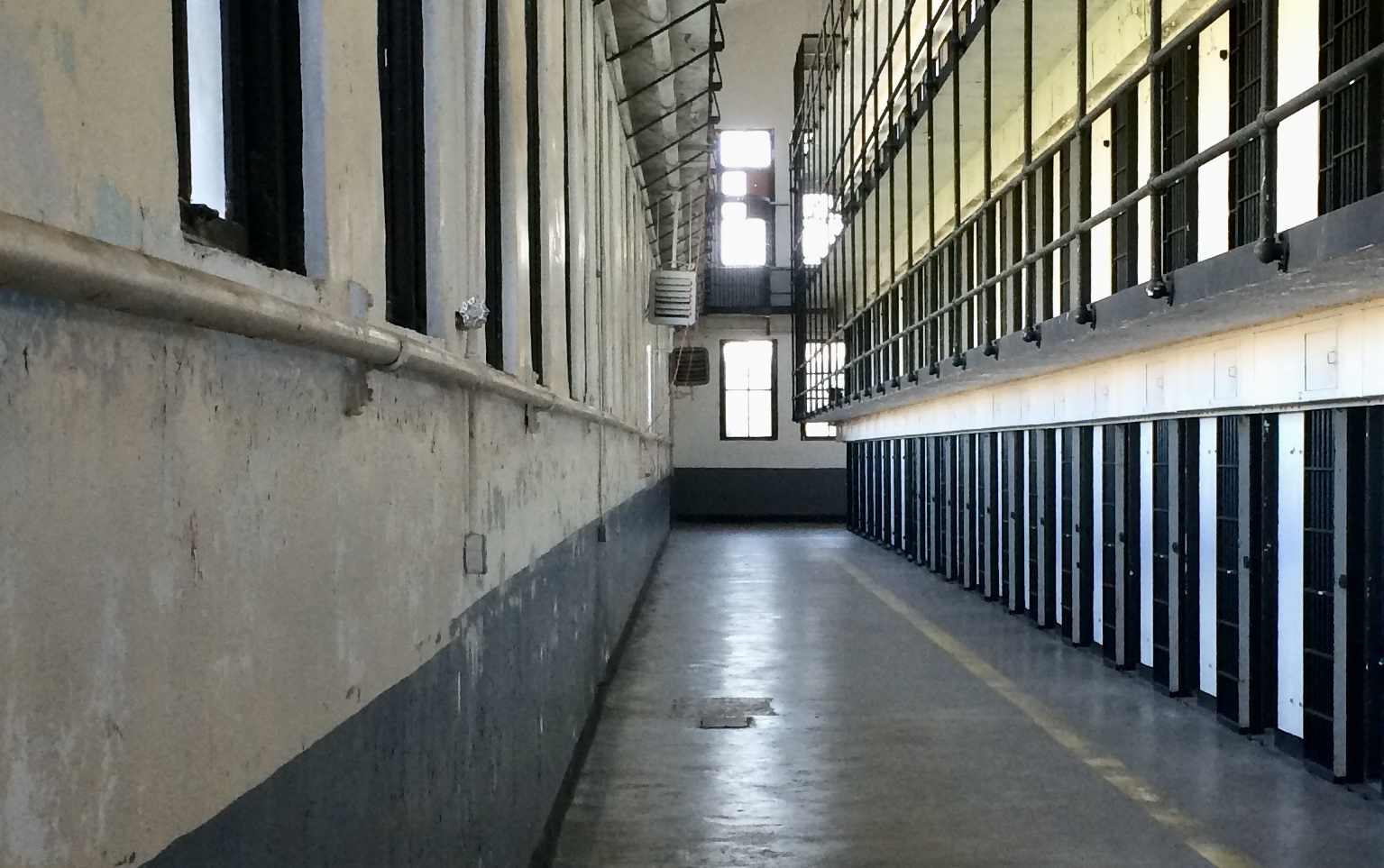 Prigione carcere celle wikimedia commons