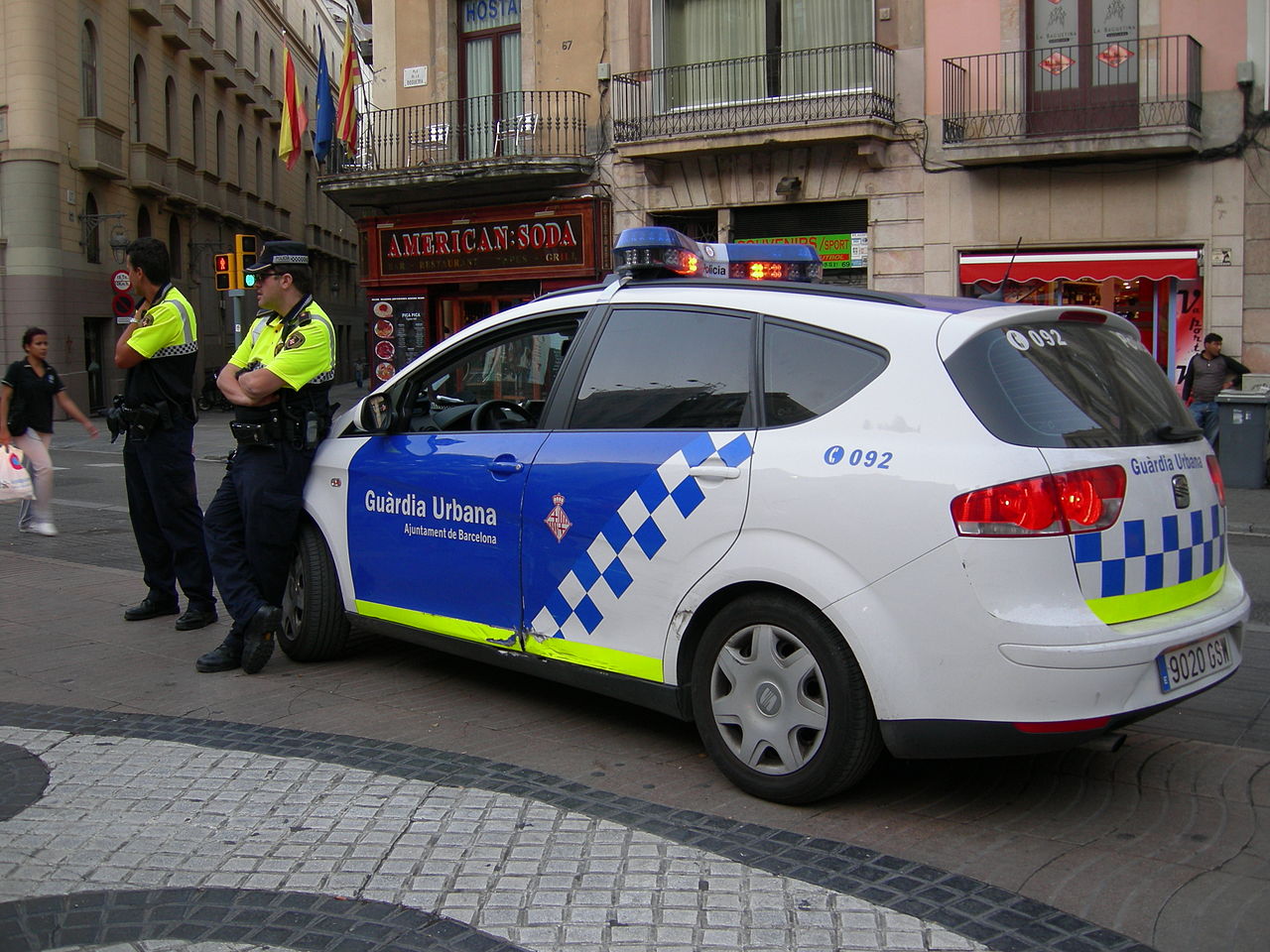 Polizia Barcellona Spagna wikimedia commons